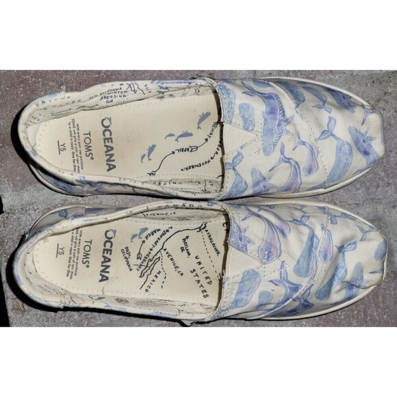 2 for $20  Oceana Whale TOMS Size 5 - Picture 4 of 7